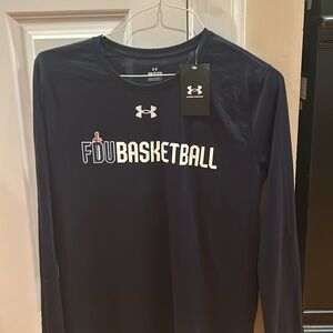 NWT Farleigh Dickerson Men’s Basketball Long Sleeve T-Shirt